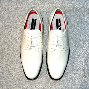 NEW! Bruno Marc Men's Oxford Dress Shoes. White w/ Black Sole. Size 10.5.